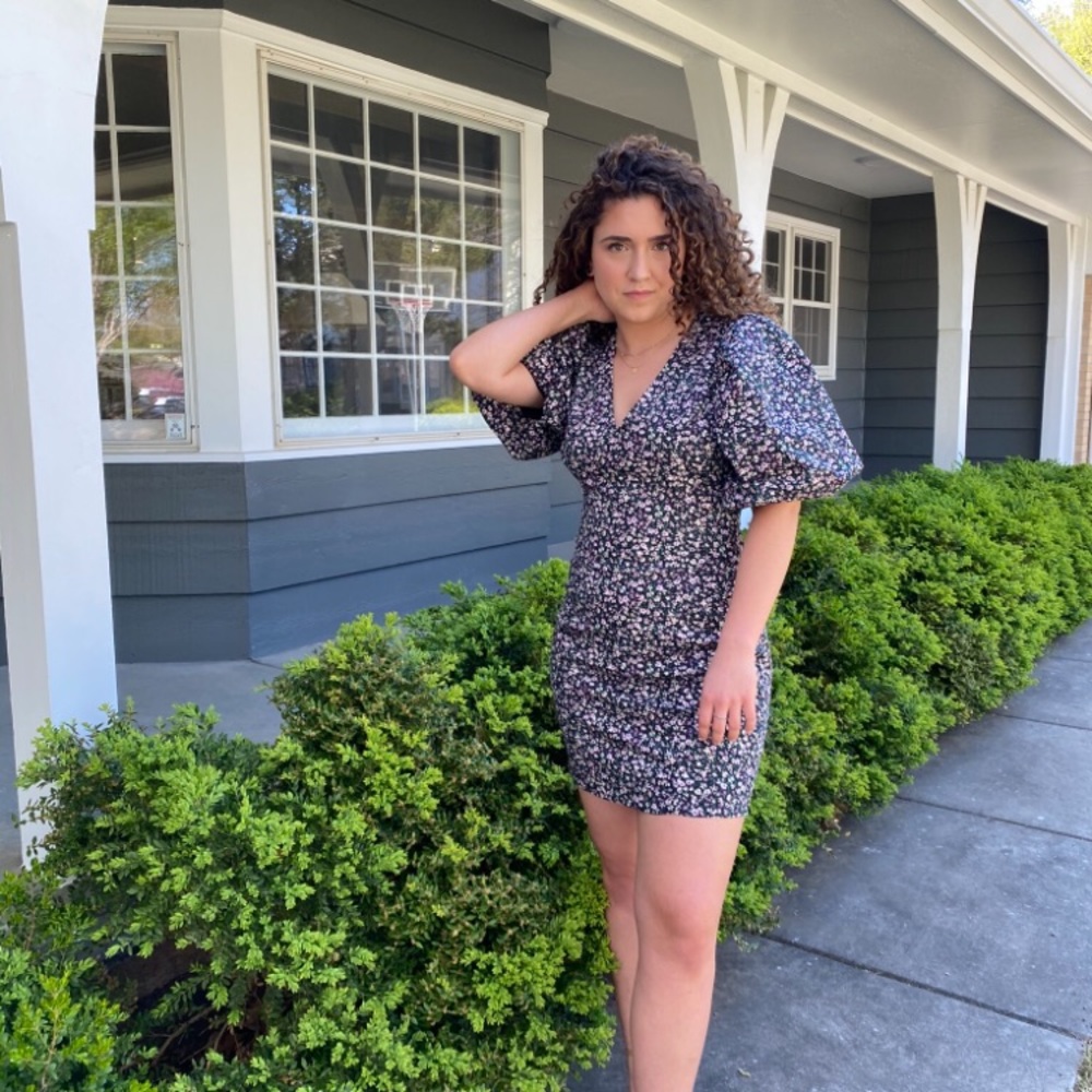 Lulus puff sleeve cocktail dress